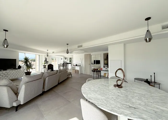 Massimo Σαιντ-Μαξίμ